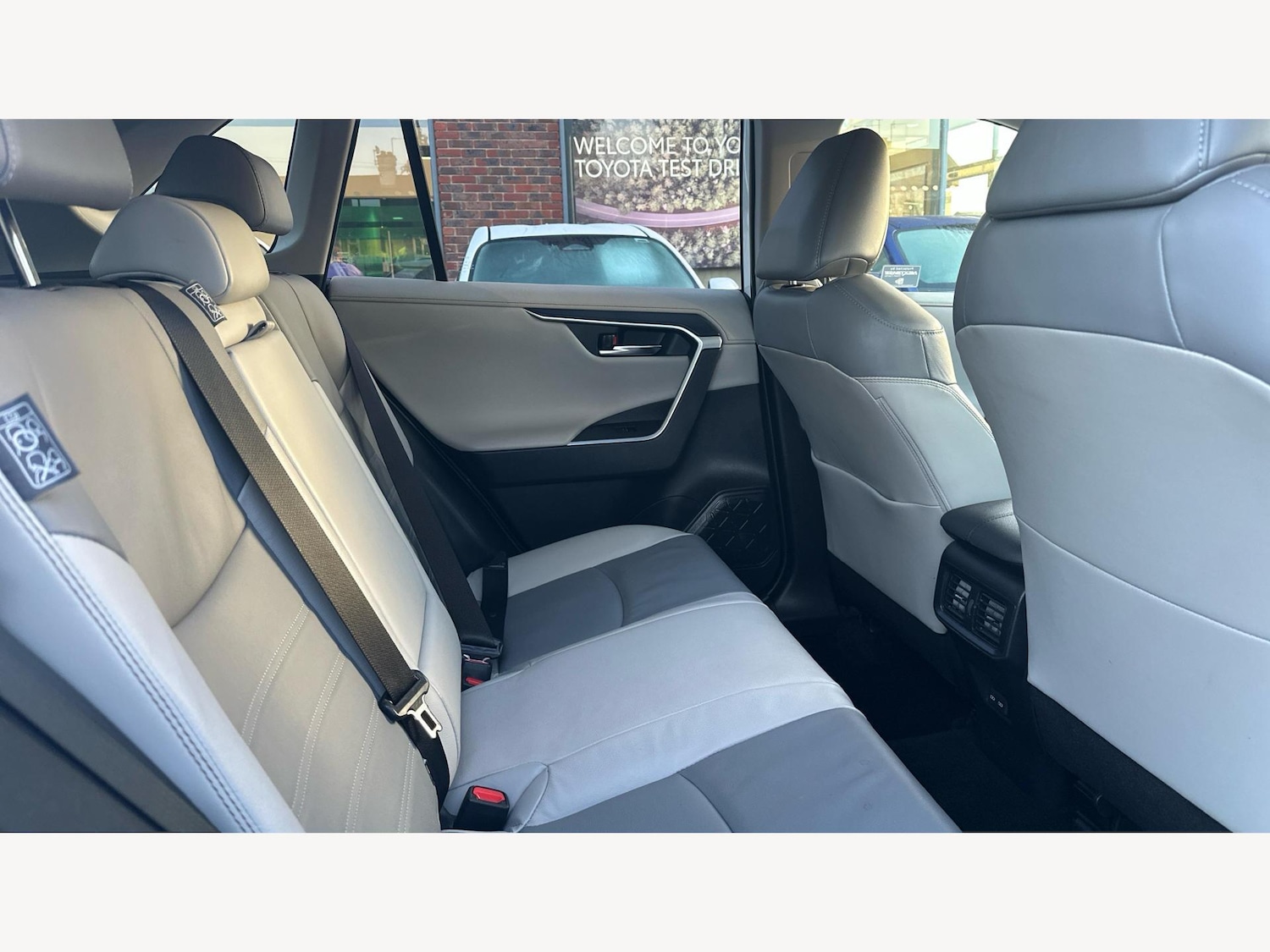 Used Toyota RAV4 2022 for sale - 77305401: Photo 14