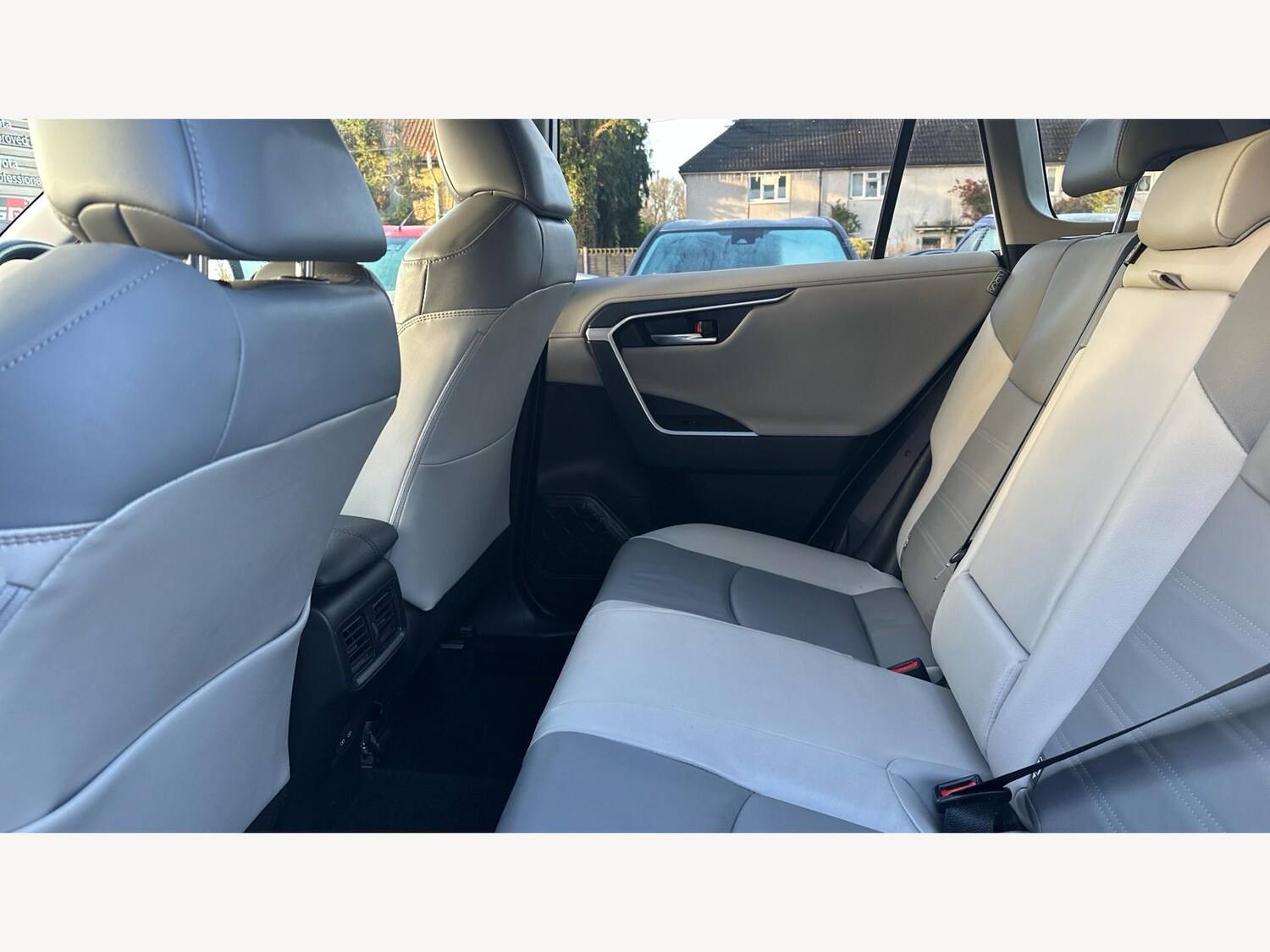 Used Toyota RAV4 2022 for sale - 77305401: Photo 15