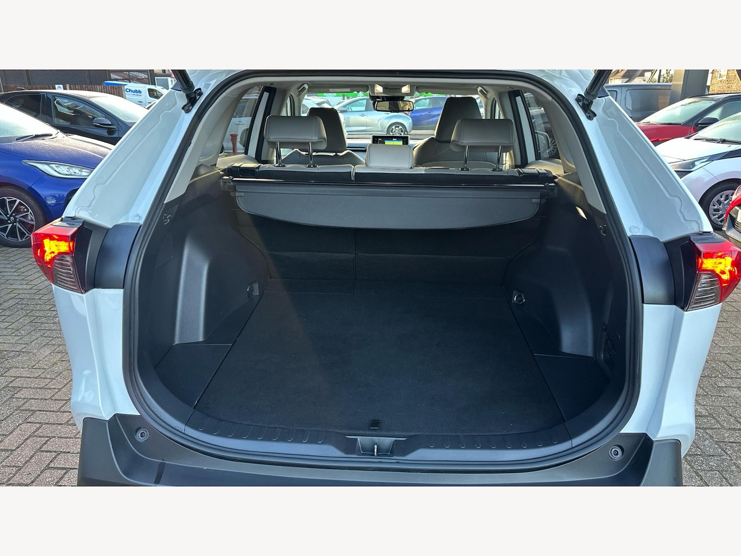 Used Toyota RAV4 2022 for sale - 77305401: Photo 16