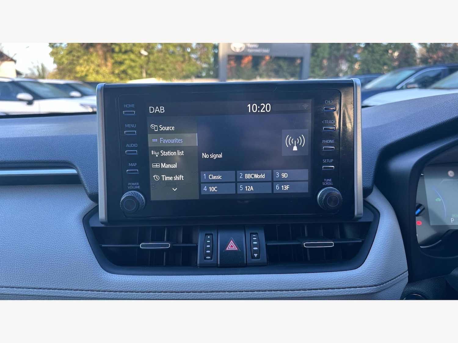 Used Toyota RAV4 2022 for sale - 77305401: Photo 24