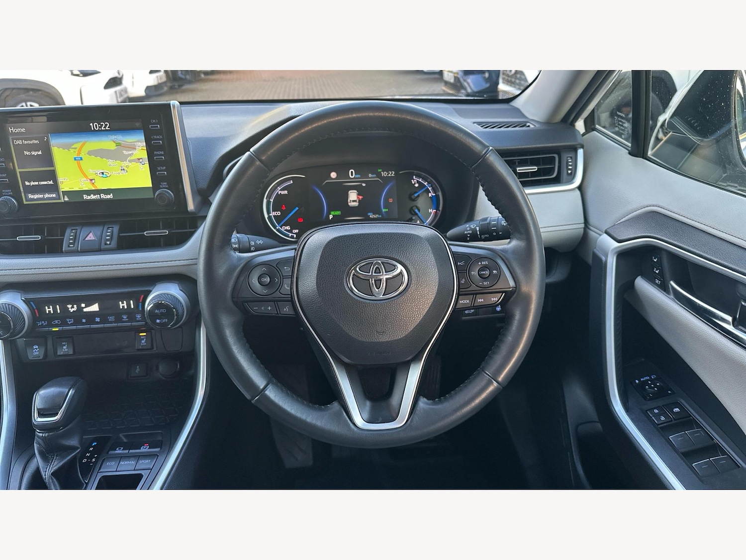 Used Toyota RAV4 2022 for sale - 77305401: Photo 8