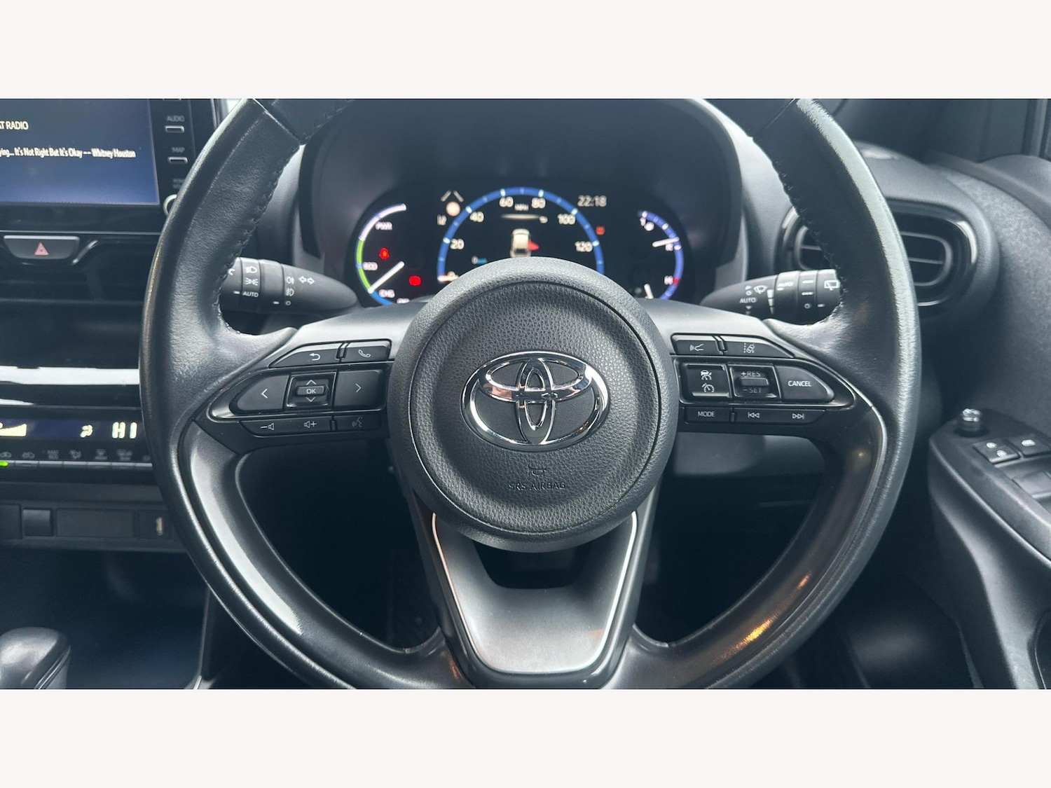 Used Toyota Yaris Cross 2022 for sale - 77330334: Photo 10