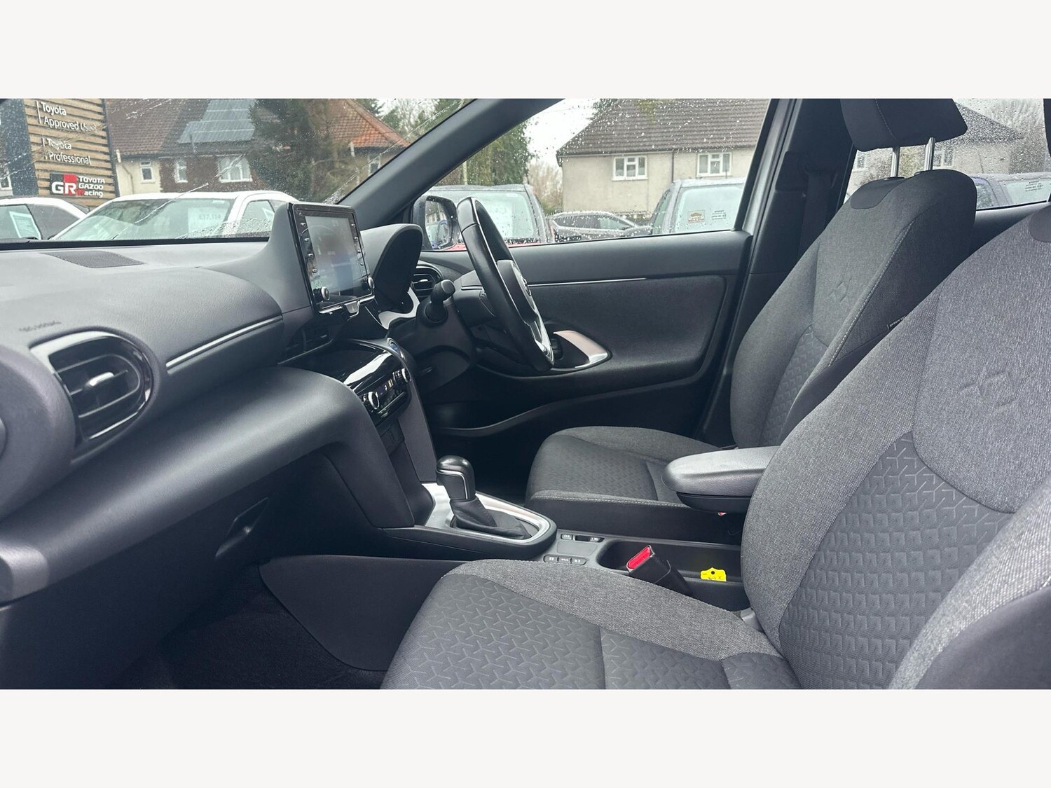 Used Toyota Yaris Cross 2022 for sale - 77330334: Photo 12