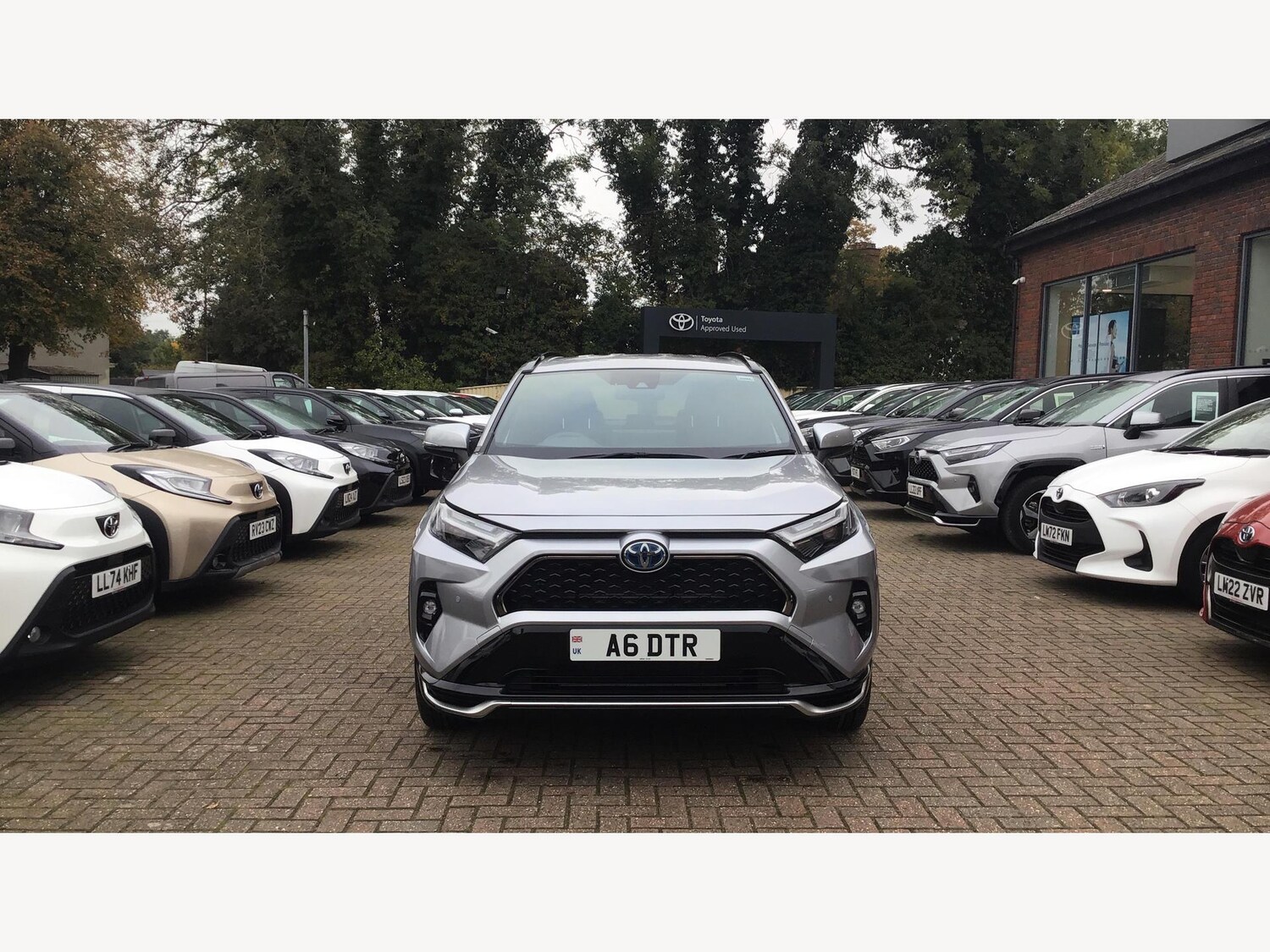 Used Toyota RAV4 2023 for sale - 76200834: Photo 17