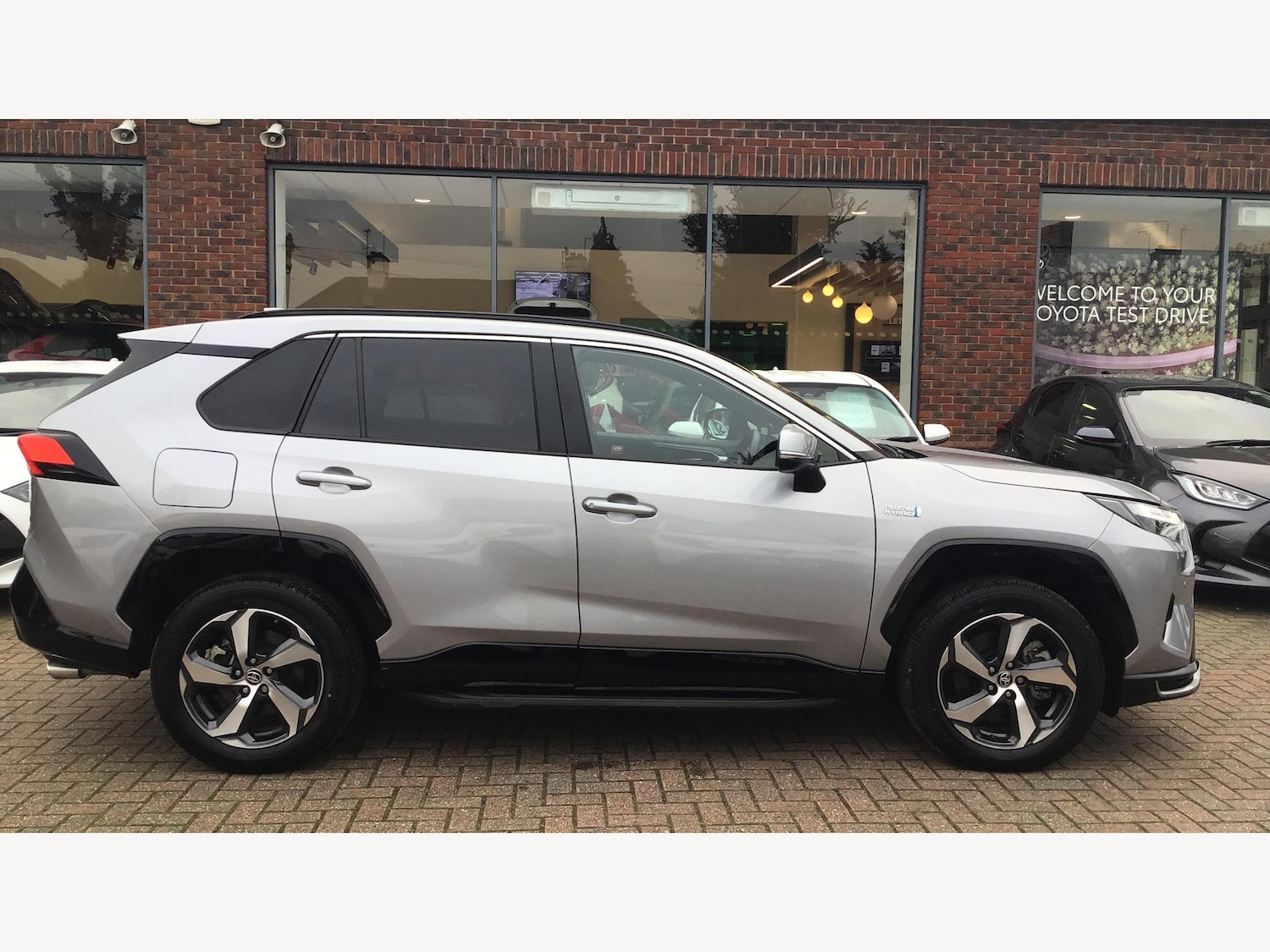 Used Toyota RAV4 2023 for sale - 76200834: Photo 18