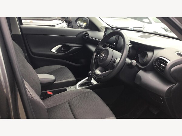 Used Toyota Yaris Cross 2024 for sale - 76259225: Photo 13