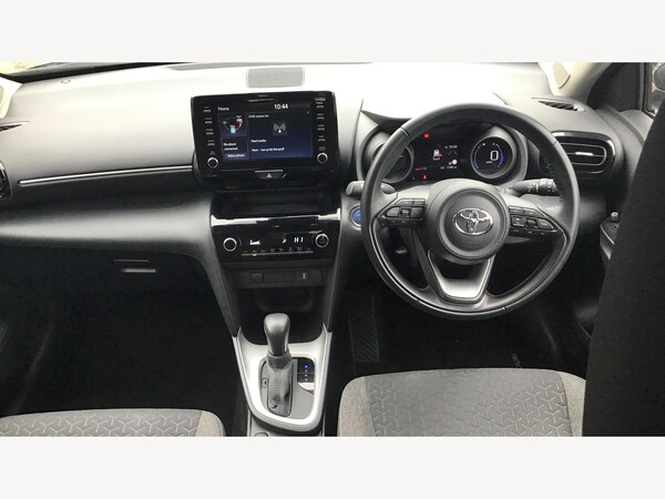 Used Toyota Yaris Cross 2024 for sale - 76259225: Photo 7