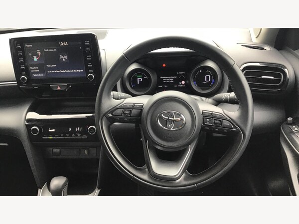 Used Toyota Yaris Cross 2024 for sale - 76259225: Photo 8