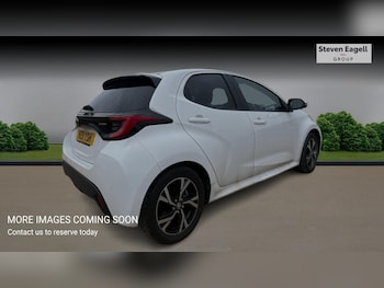 Used Toyota Yaris 2024 for sale - 78319482: Photo