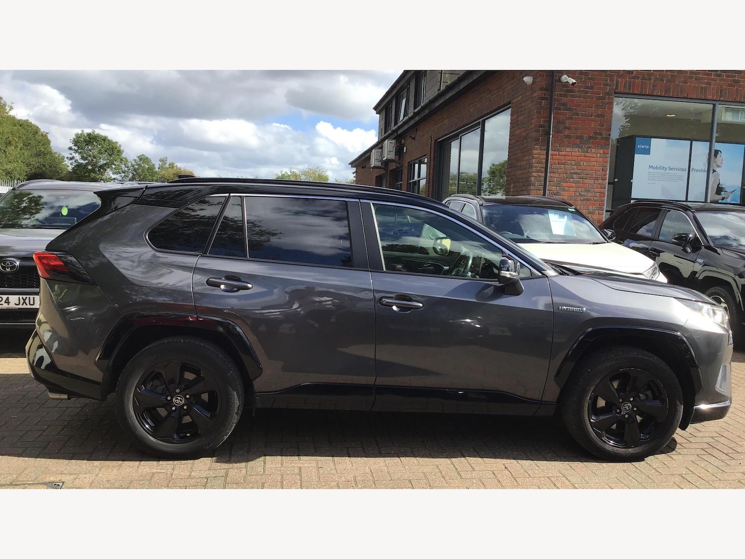 Used Toyota RAV4 2019 for sale - 76031332: Photo 18