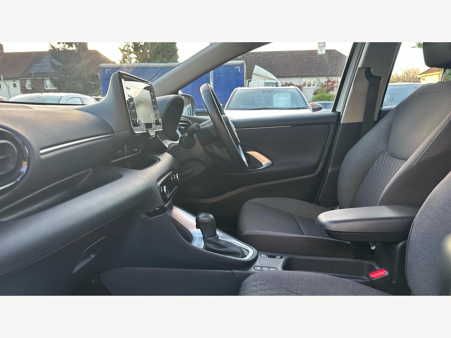 Used Toyota Yaris 2023 for sale - 76612894: Photo 12