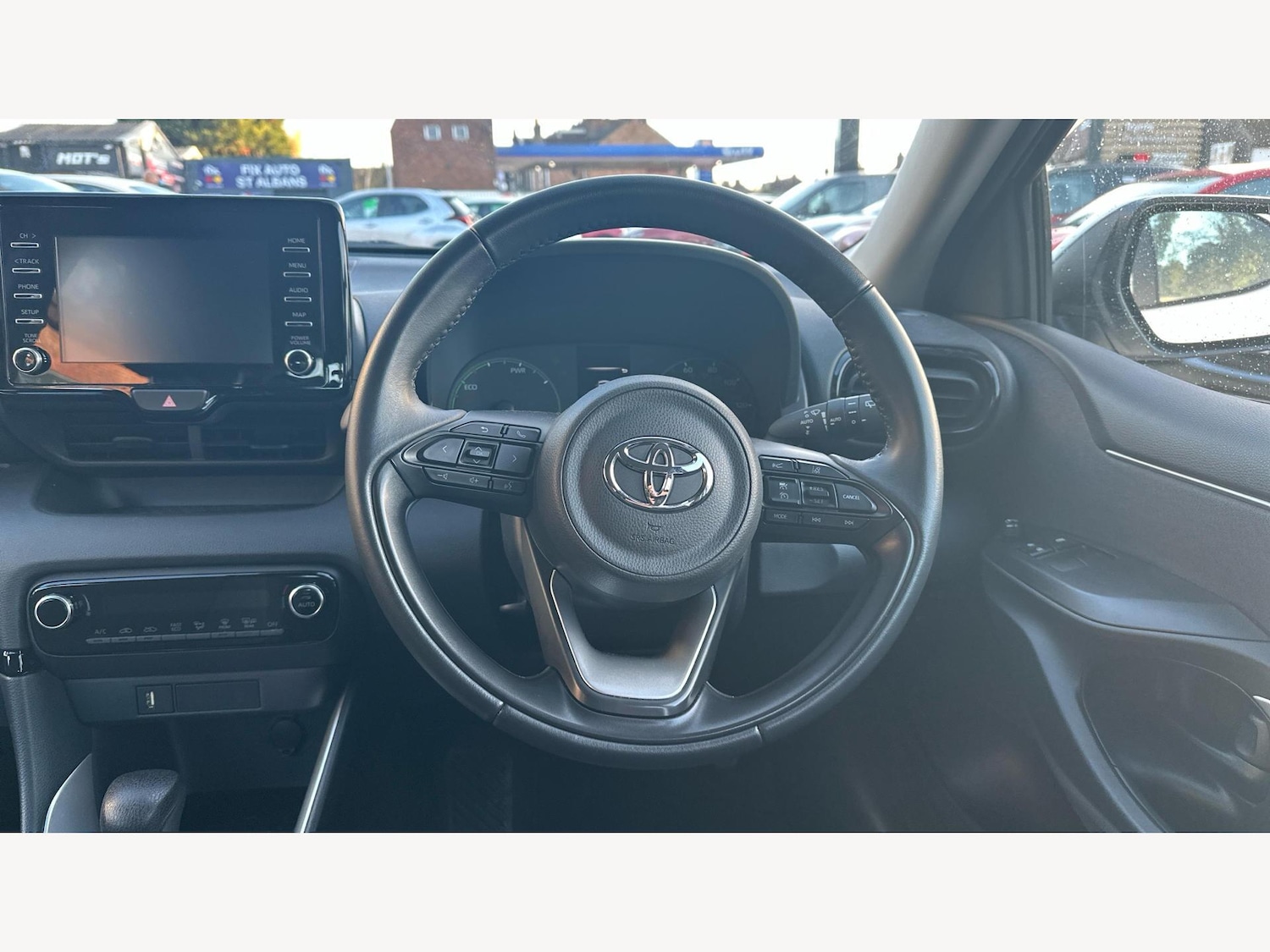 Used Toyota Yaris 2023 for sale - 76612894: Photo 8