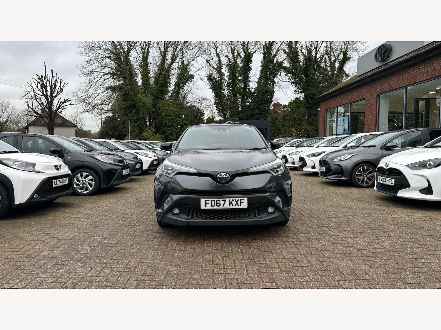 Used Toyota C-HR 2018 for sale - 76765359: Photo 17