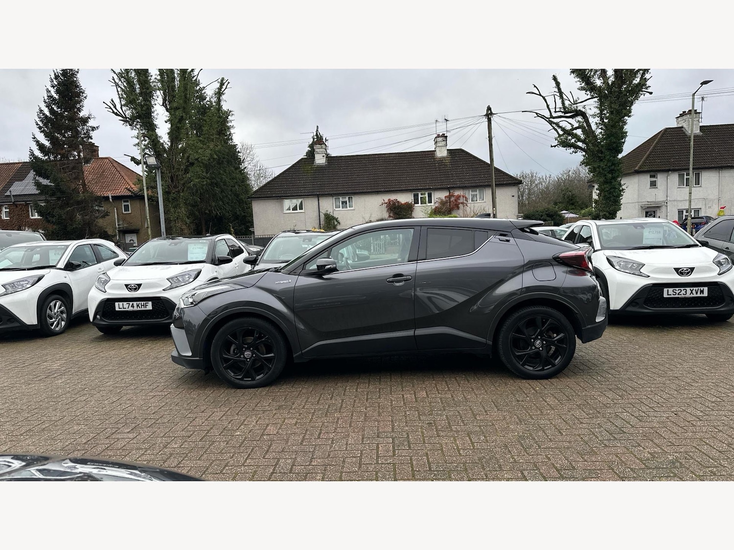 Used Toyota C-HR 2018 for sale - 76765359: Photo 19