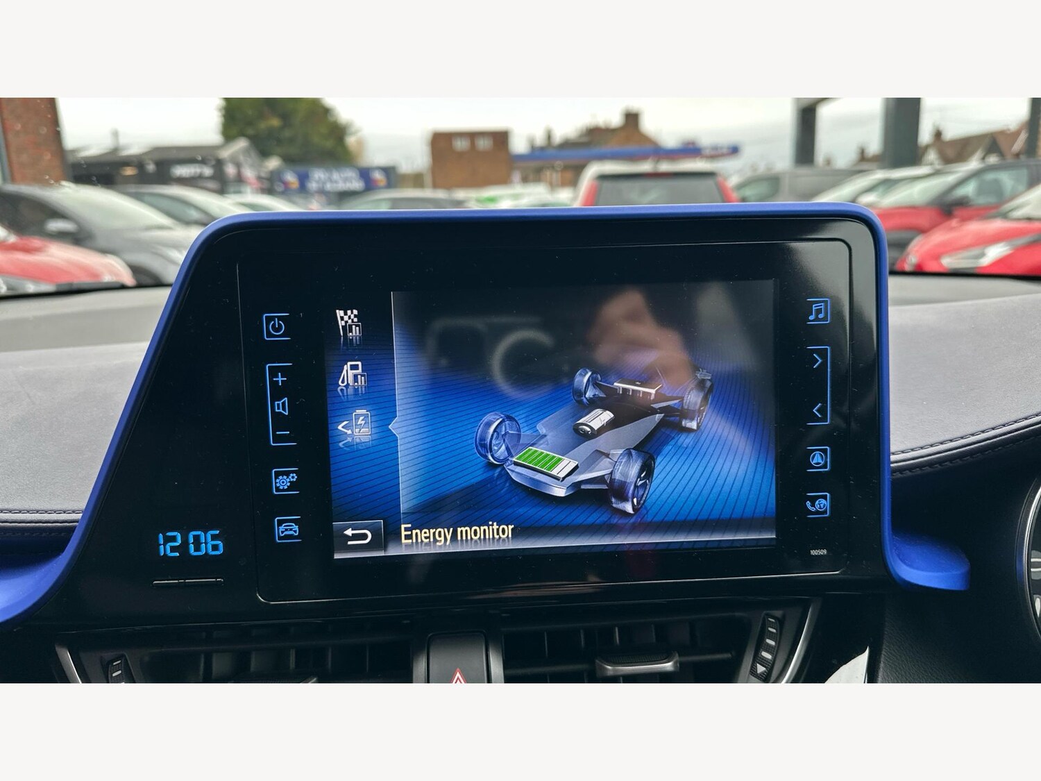 Used Toyota C-HR 2018 for sale - 76765359: Photo 23