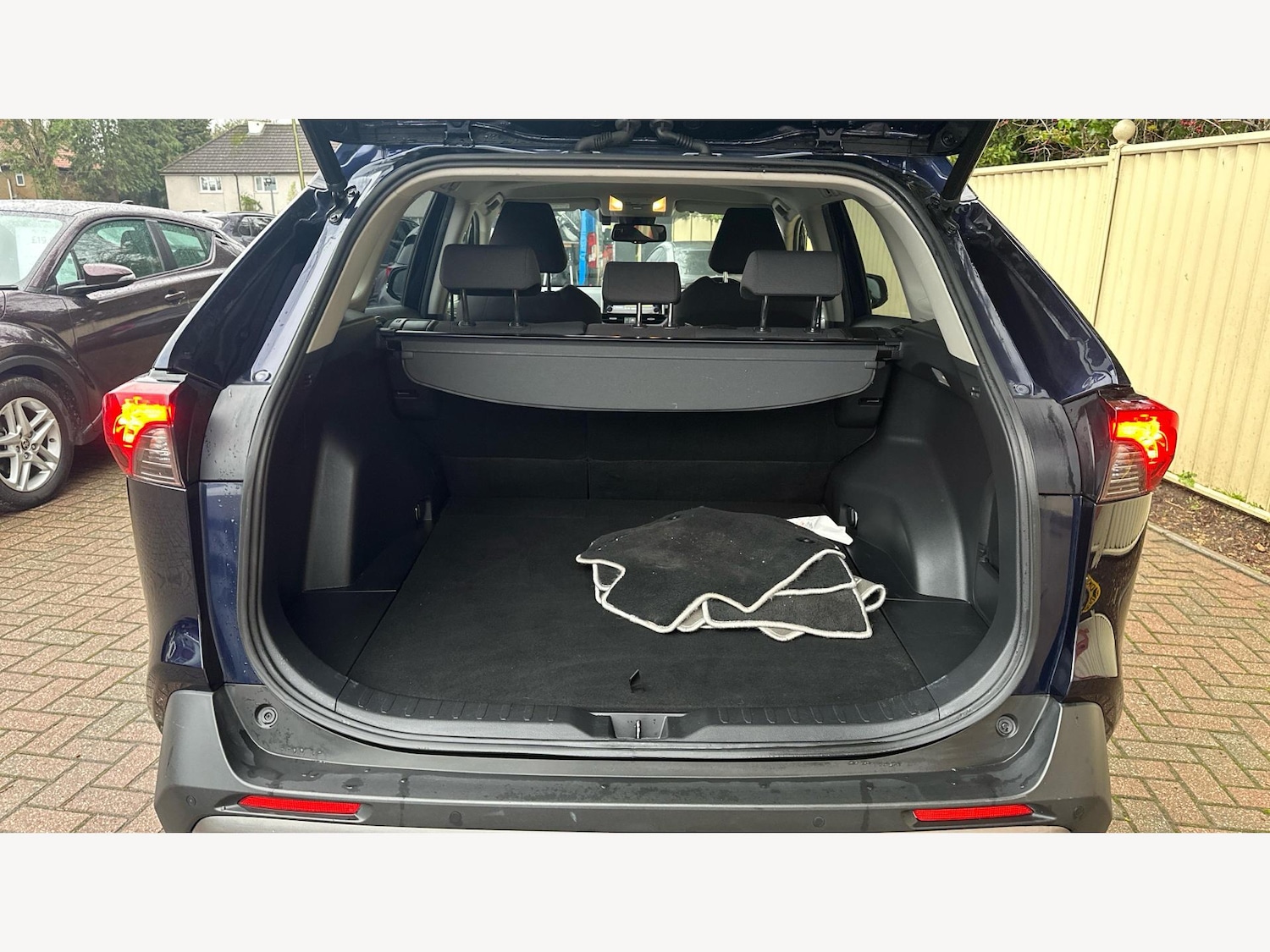 Used Toyota RAV4 2020 for sale - 76781875: Photo 16