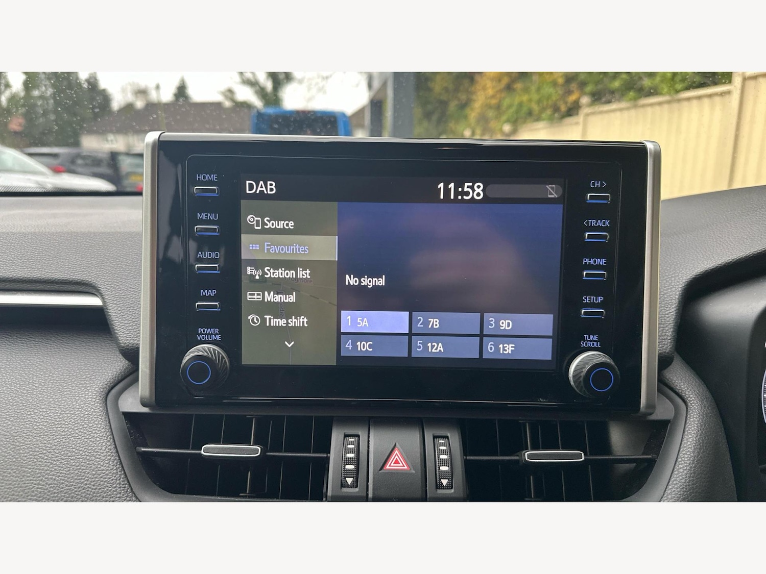 Used Toyota RAV4 2020 for sale - 76781875: Photo 24