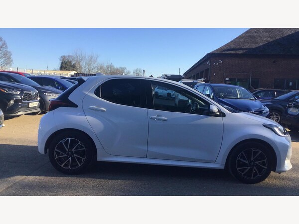 Used Toyota Yaris 2023 for sale - 74704891: Photo 18