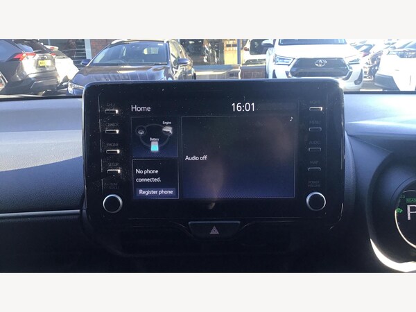 Used Toyota Yaris 2023 for sale - 74704891: Photo 9