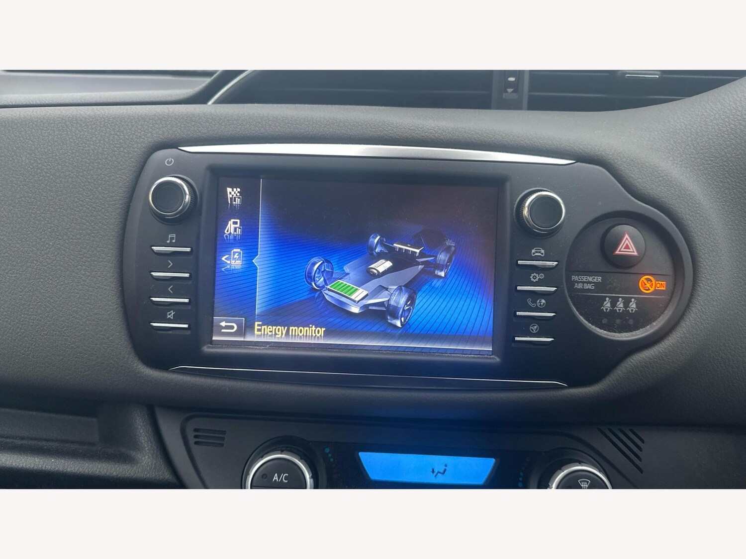 Used Toyota Yaris 2020 for sale - 77202530: Photo 23