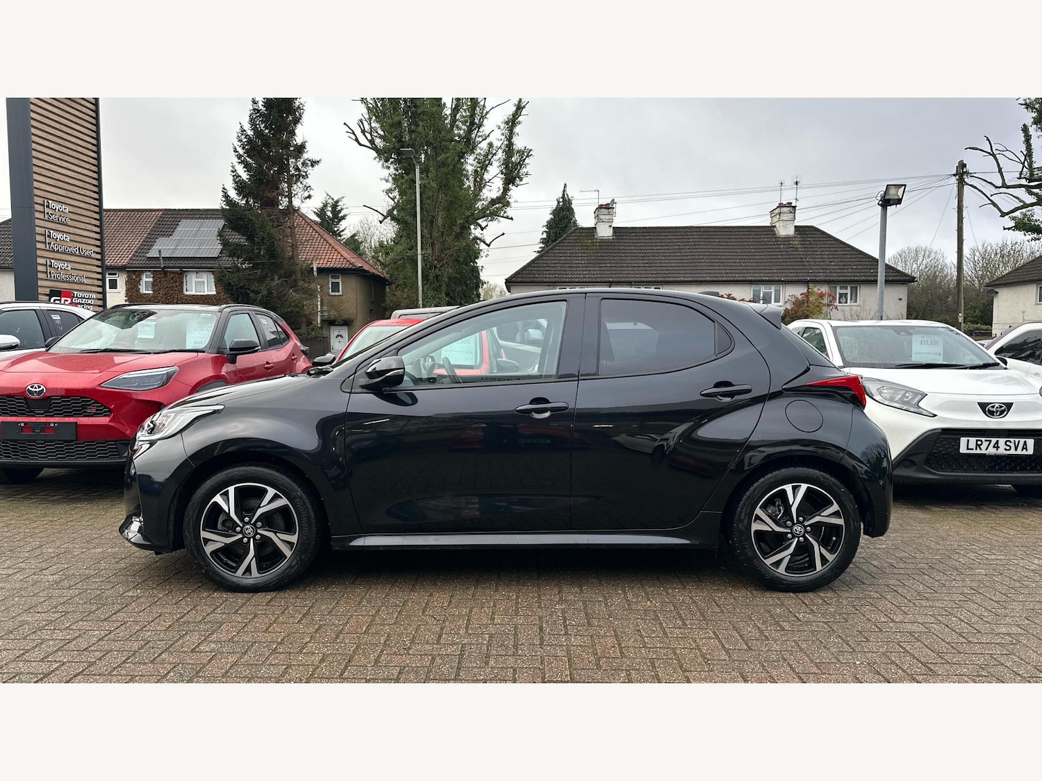 Used Toyota Yaris 2024 for sale - 77163488: Photo 19