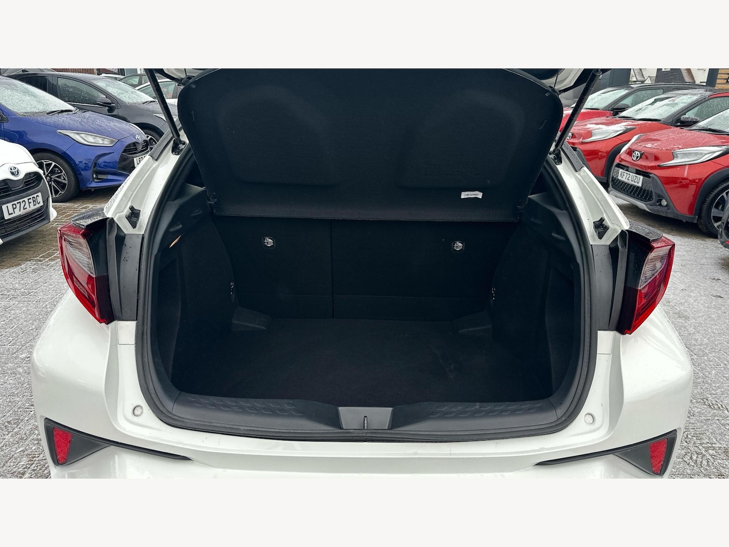 Used Toyota C-HR 2021 for sale - 77143634: Photo 16