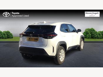 Used Toyota Yaris Cross 2024 for sale - 76336233: Photo 2