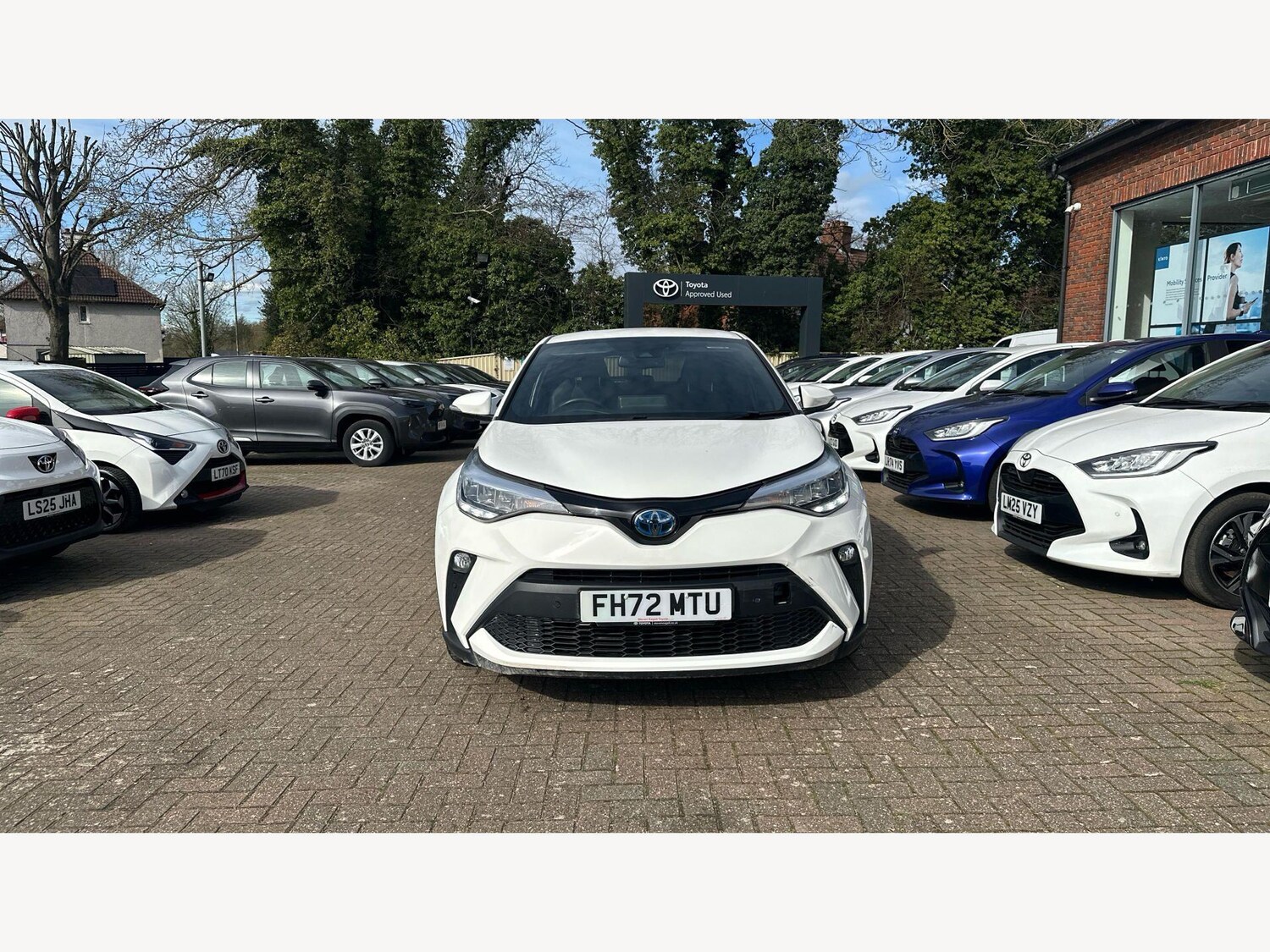 Used Toyota C-HR 2023 for sale - 78156659: Photo 17