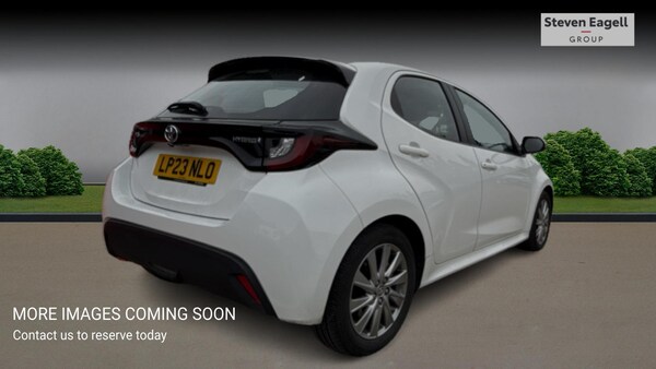 Used Toyota Yaris 2023 for sale - 76336841: Photo 2