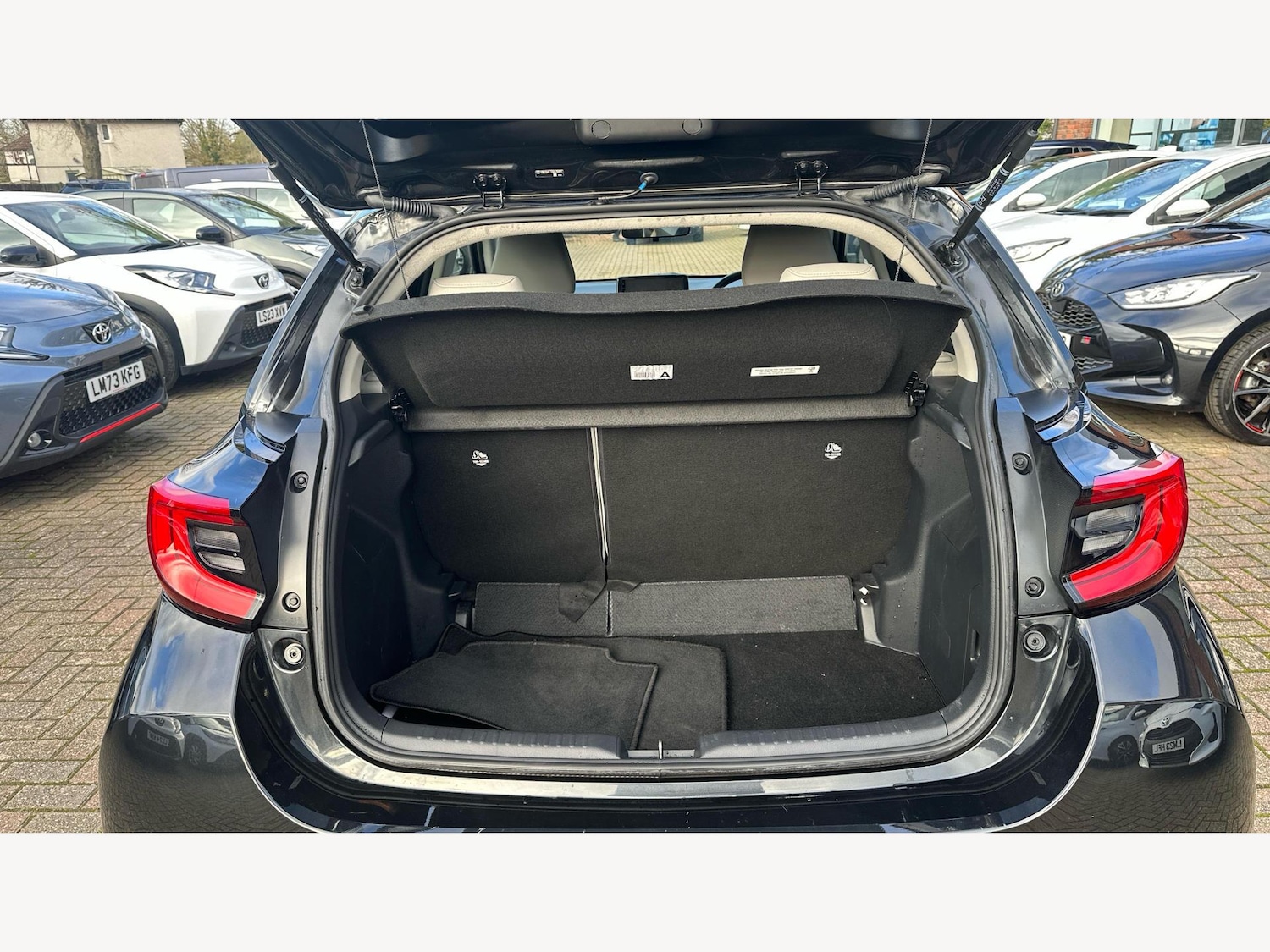 Used Toyota Yaris 2023 for sale - 76866222: Photo 16