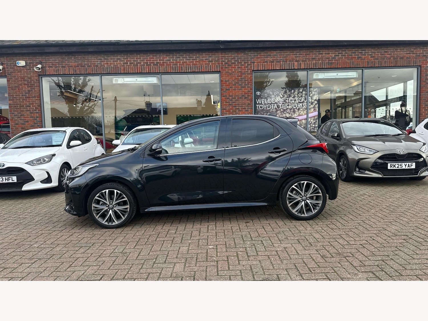 Used Toyota Yaris 2023 for sale - 76866222: Photo 19