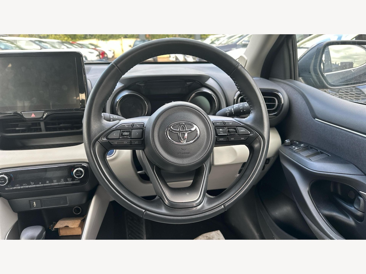 Used Toyota Yaris 2023 for sale - 76866222: Photo 8
