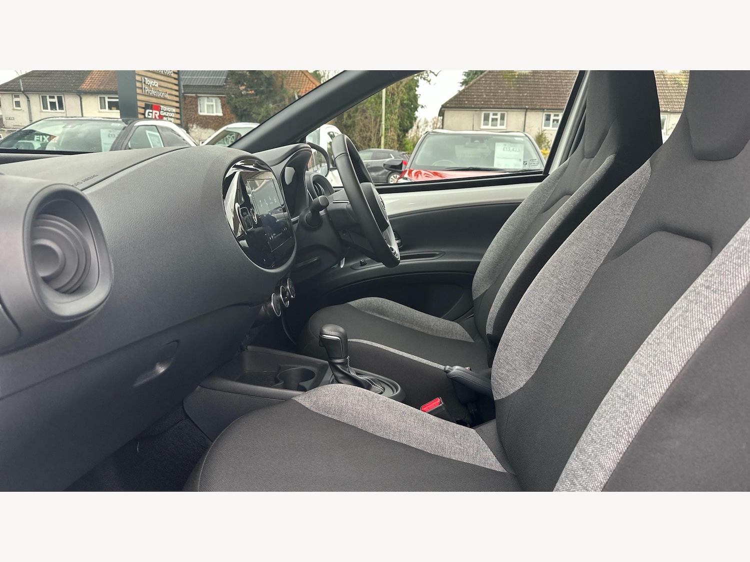 Used Toyota Aygo X 2025 for sale - 77424871: Photo 12