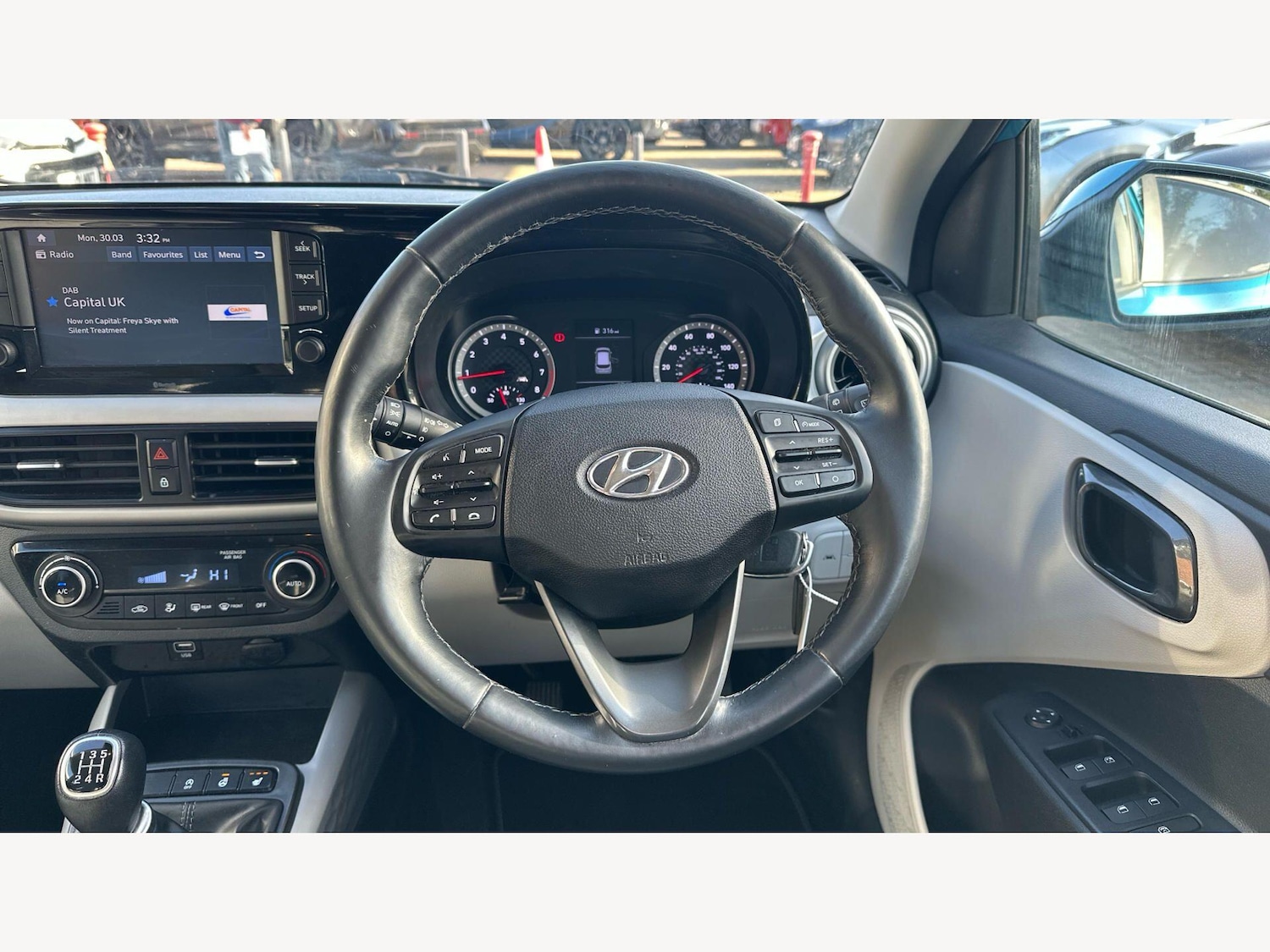 Used Hyundai i10 2022 for sale - 78072082: Photo 8