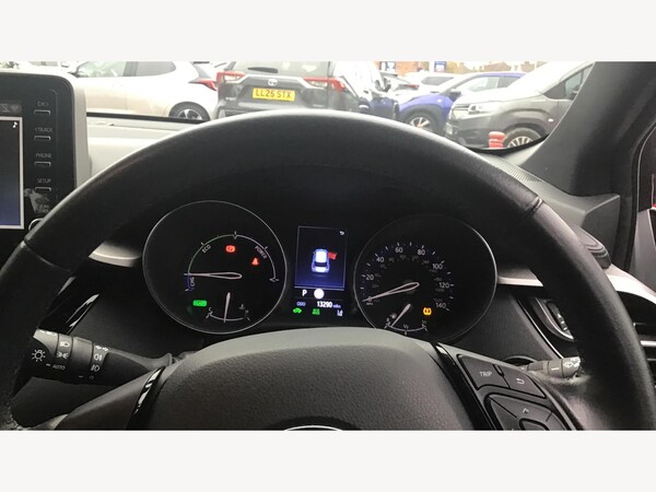 Used Toyota C-HR 2022 for sale - 76337721: Photo 11