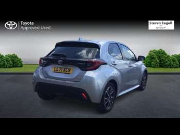 Used Toyota Yaris 2021 for sale - 74738339: Photo