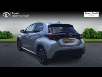 Used Toyota Yaris 2021 for sale - 74738339: Photo