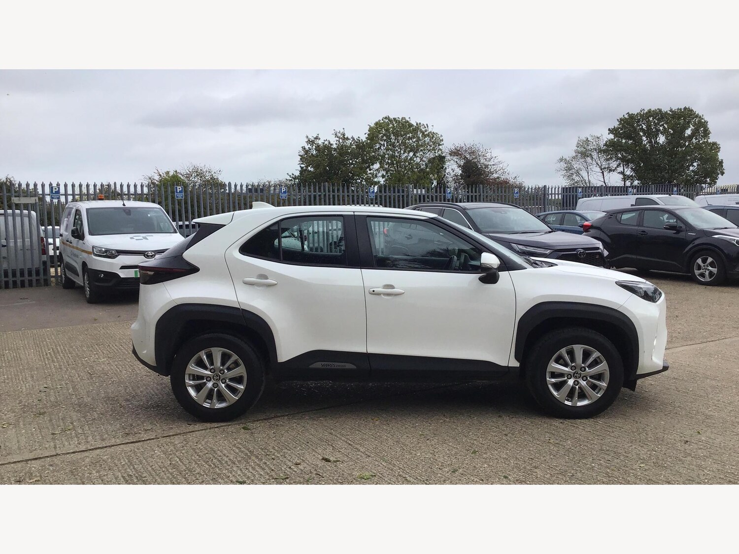 Used Toyota Yaris Cross 2023 for sale - 76136268: Photo 18