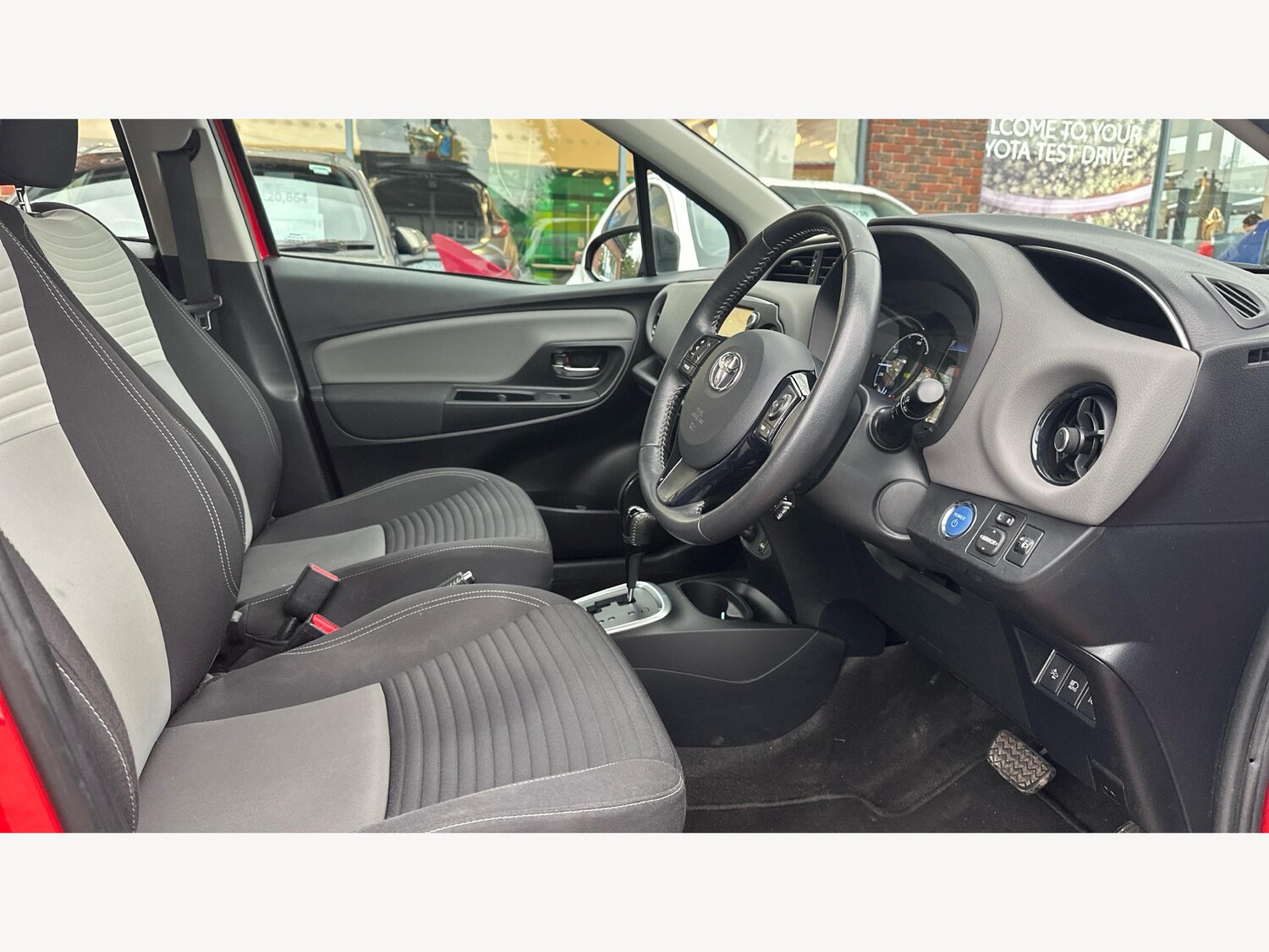 Used Toyota Yaris 2017 for sale - 77586426: Photo 13