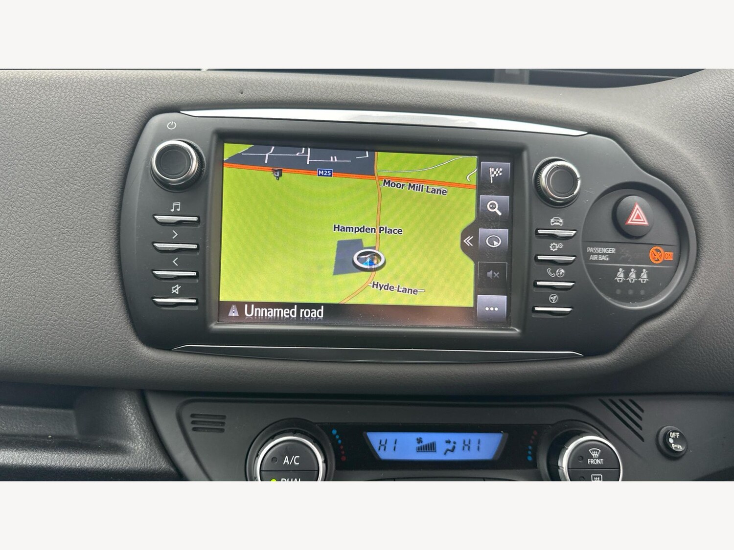 Used Toyota Yaris 2017 for sale - 77586426: Photo 9