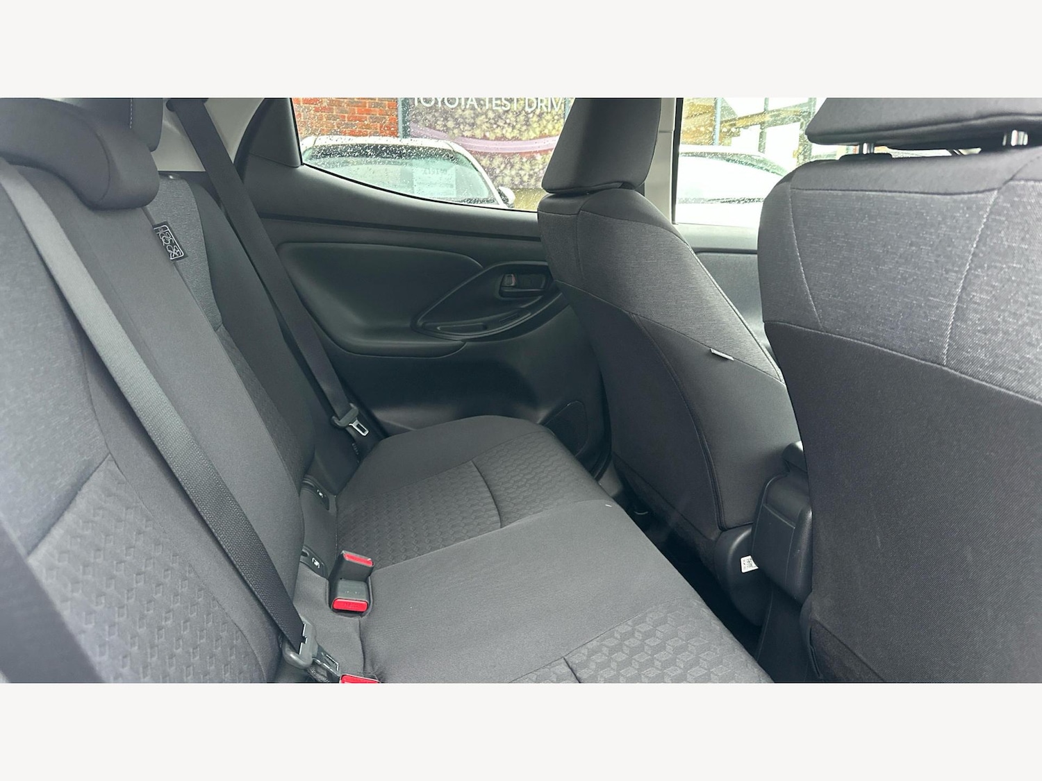 Used Toyota Yaris 2024 for sale - 77343975: Photo 14