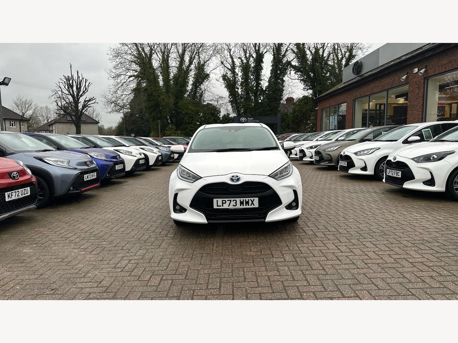 Used Toyota Yaris 2024 for sale - 77343975: Photo 17