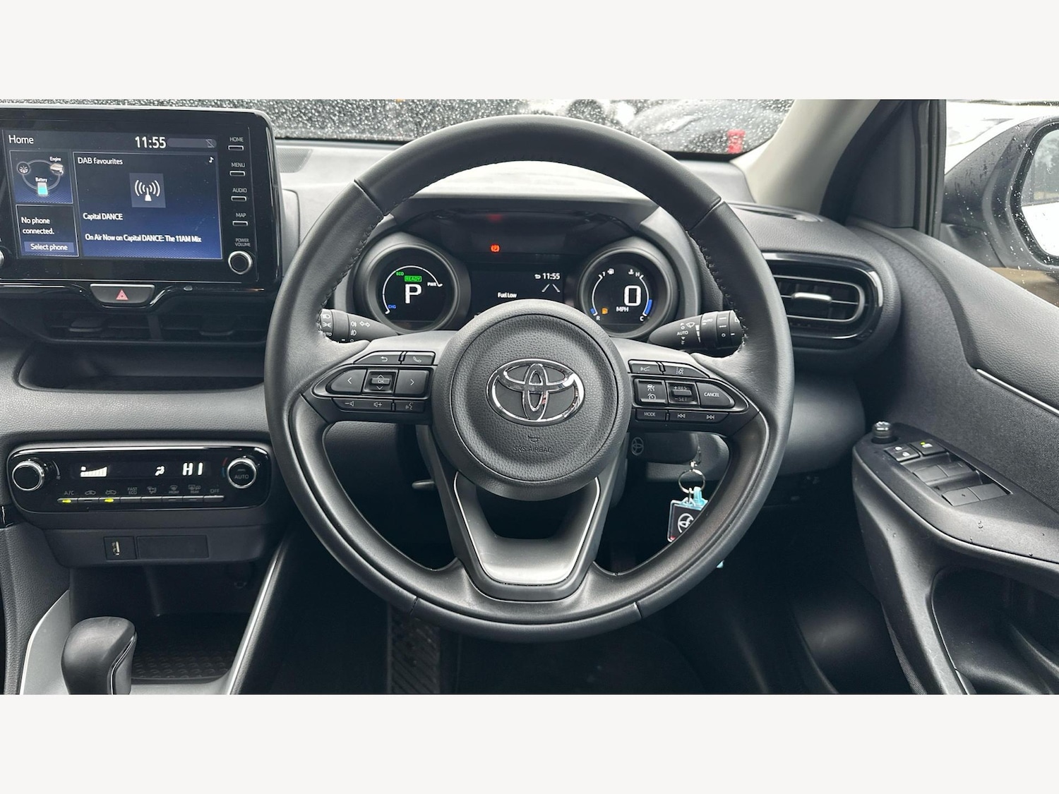 Used Toyota Yaris 2024 for sale - 77343975: Photo 8