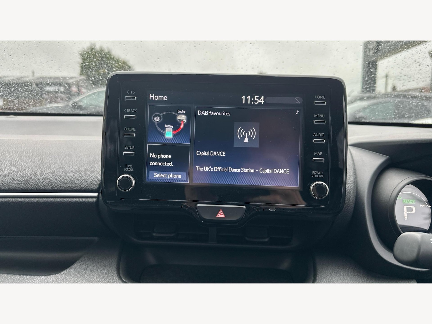 Used Toyota Yaris 2024 for sale - 77343975: Photo 9