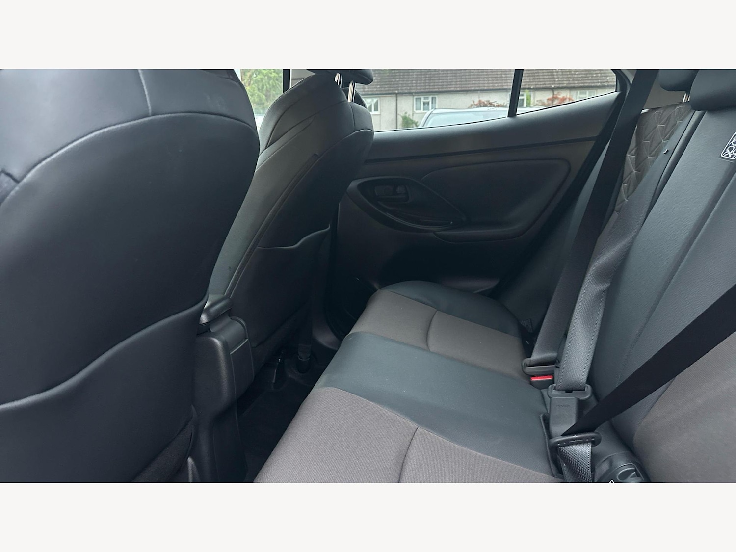 Used Toyota Yaris Cross 2023 for sale - 76771824: Photo 15