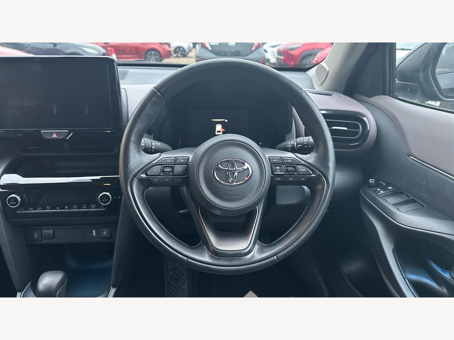Used Toyota Yaris Cross 2023 for sale - 76771824: Photo 8