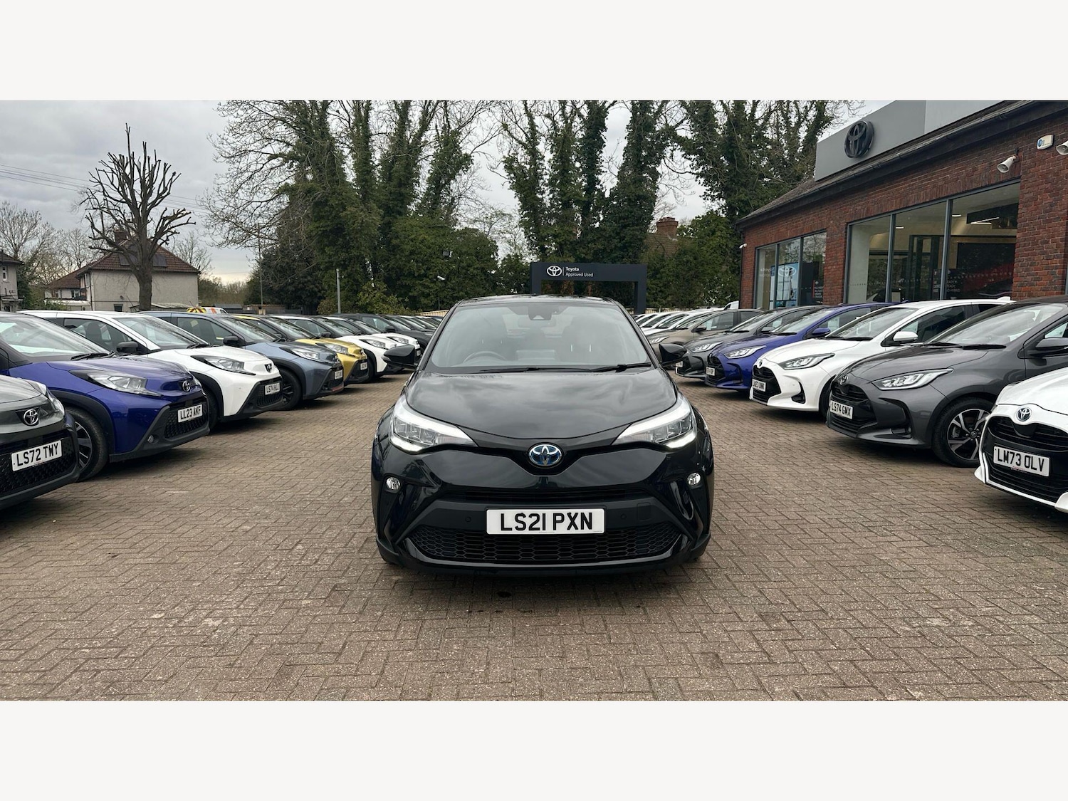 Used Toyota C-HR for sale - 78115675: Photo 24