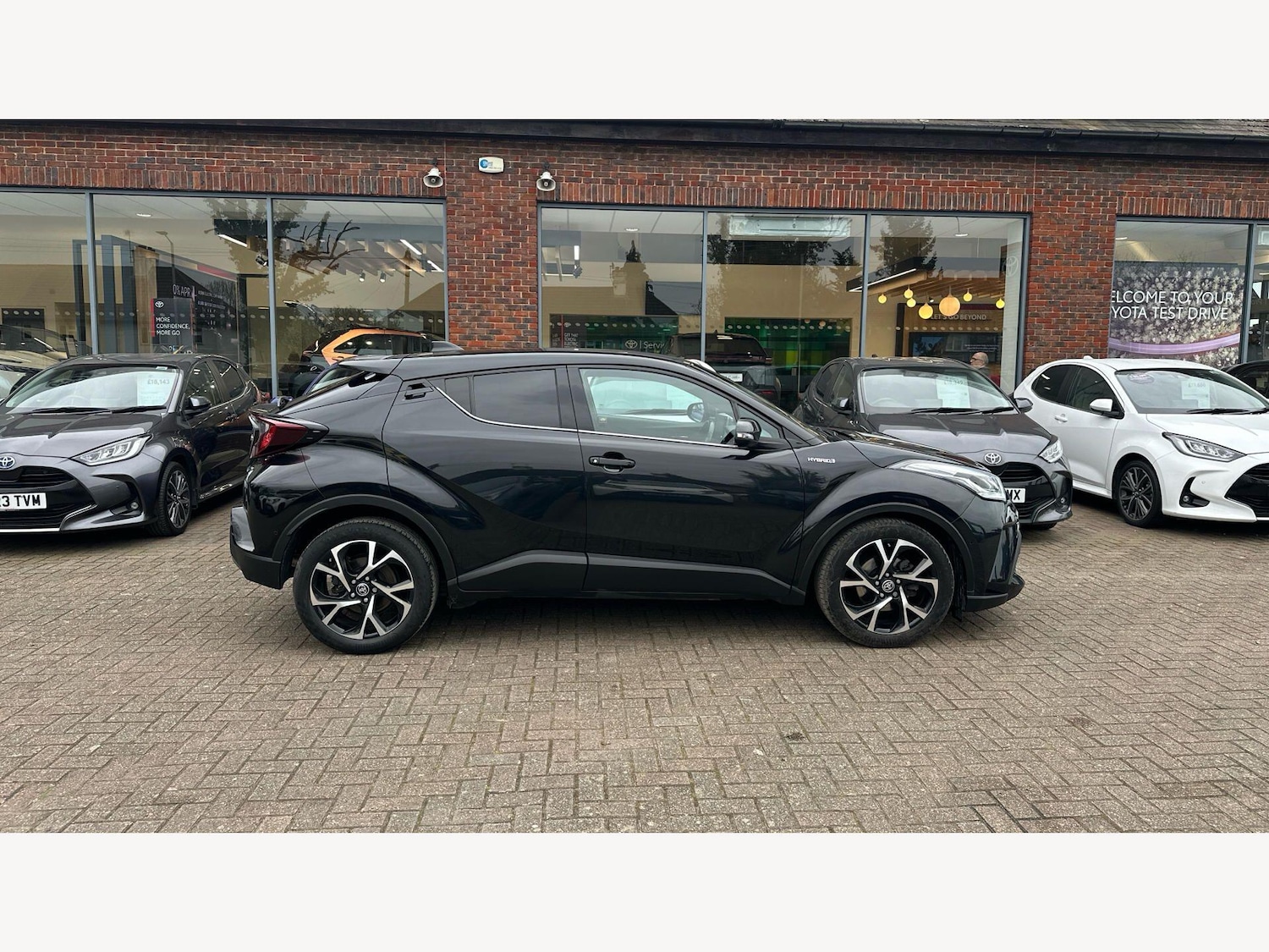 Used Toyota C-HR for sale - 78115675: Photo 25