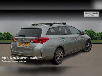 Used Toyota Auris 2015 for sale - 77330548: Photo