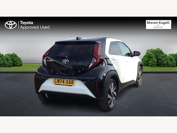 Used Toyota Aygo X 2024 for sale - 76084321: Photo 2